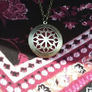 New! Essential Oil Diffuser Necklace